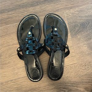 Tory Burch Black MILLER PATENT LEATHER
SANDAL size 6.5 women's